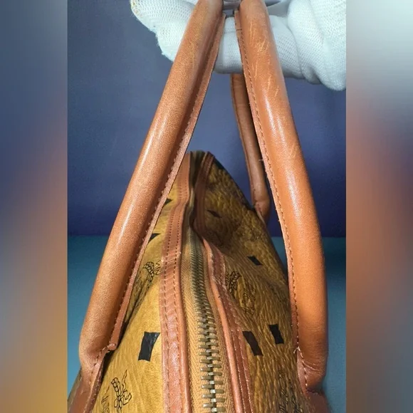 MCM Heritage Collection Tote Bag w/COA - EUC - Picture 15 of 16